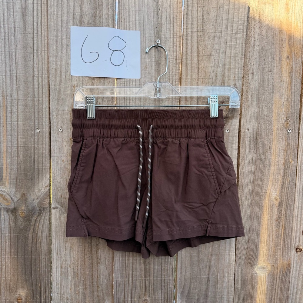 Avalanche Women's Athletic Shorts in Brown Size XS.